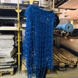Material-des-Monats-Mai-blaues-Bauschutznetz